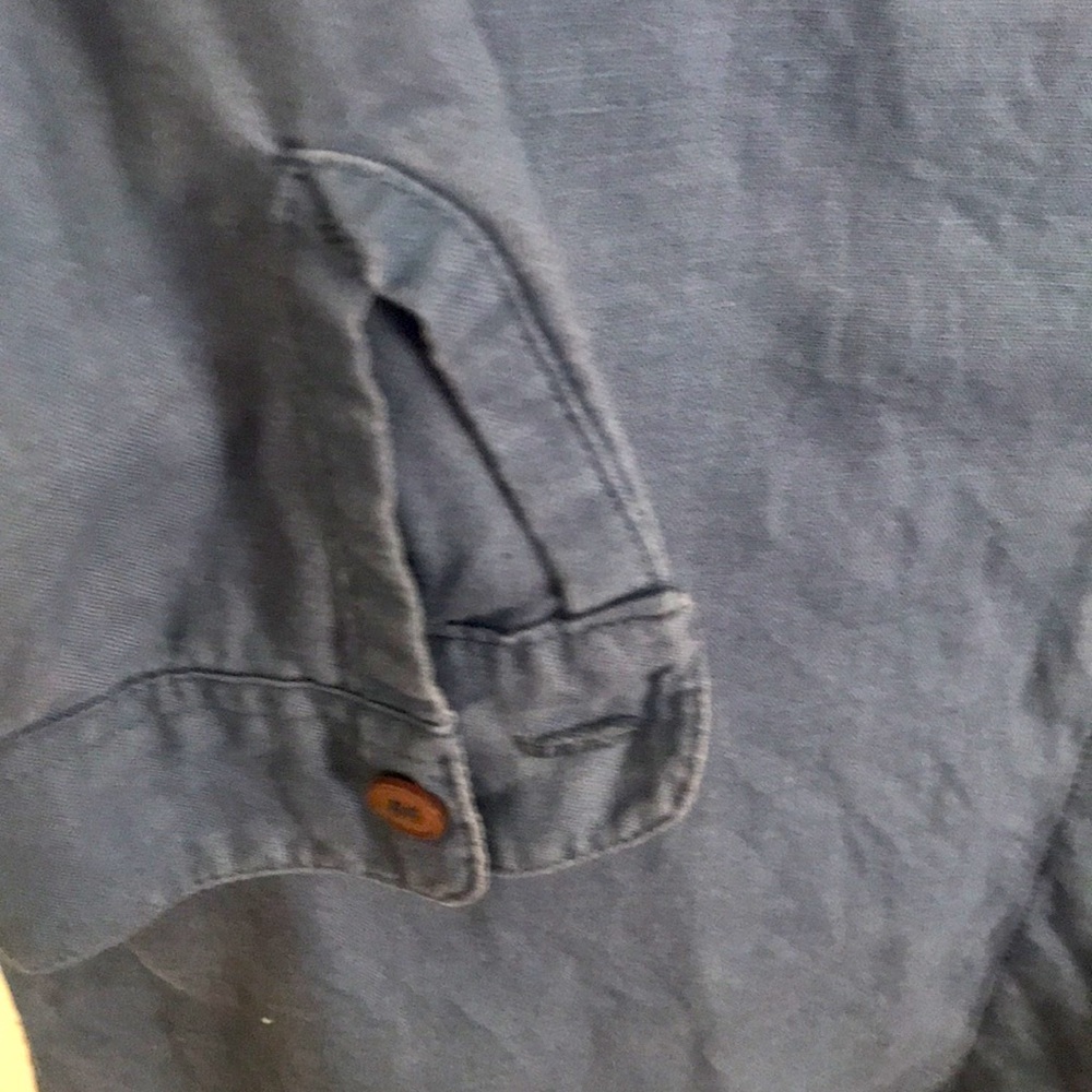 Lands End Size L 14-16 linen and cotton slate blue buttons down - Picture 3 of 4